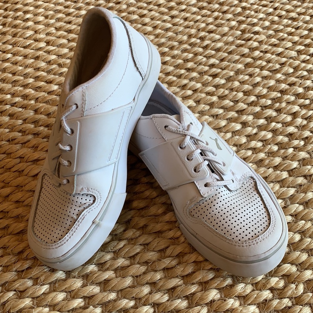 Puma kinder fit tennis shoes